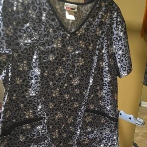 Scrubstar Leopard Print Women's Top - Black and Gray